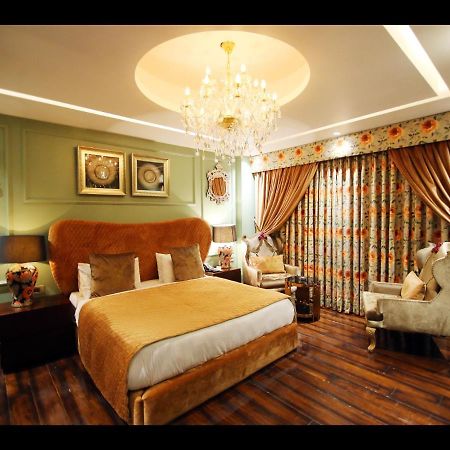 Ivy House Bed and Breakfast Delhi  Exteriör bild