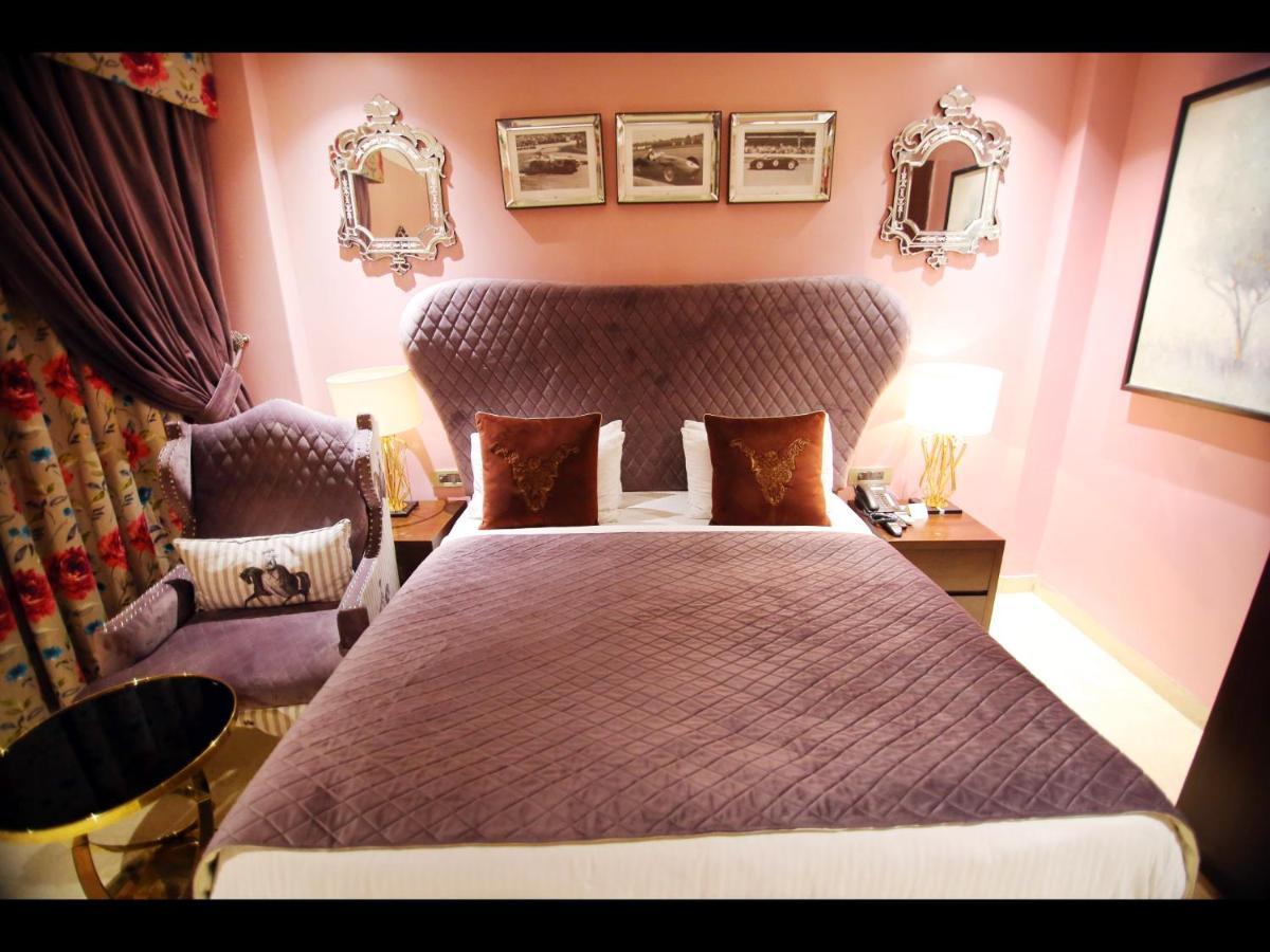 Ivy House Bed and Breakfast Delhi  Exteriör bild