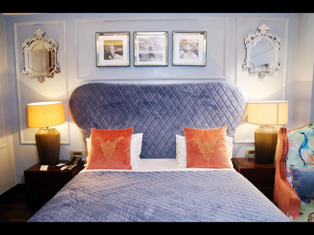 Ivy House Bed and Breakfast Delhi  Exteriör bild