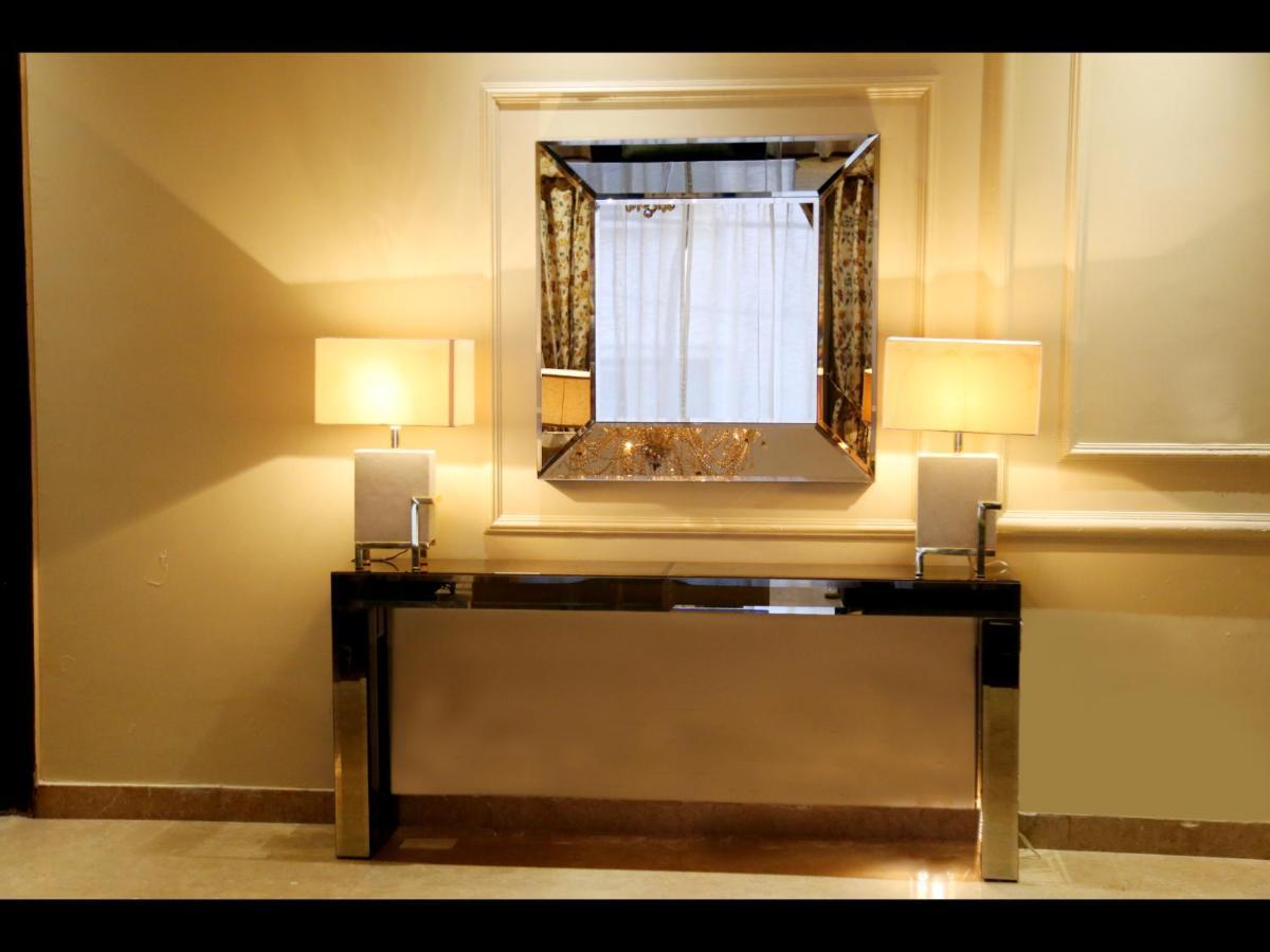 Ivy House Bed and Breakfast Delhi  Exteriör bild